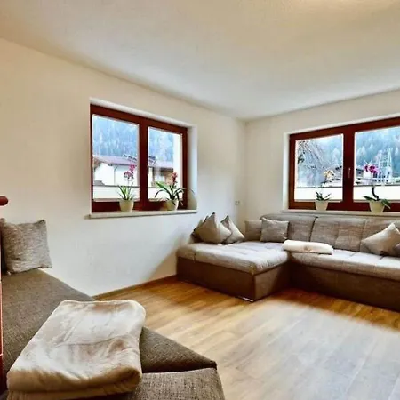 Appartement Welcoming In With Terrace Umhausen